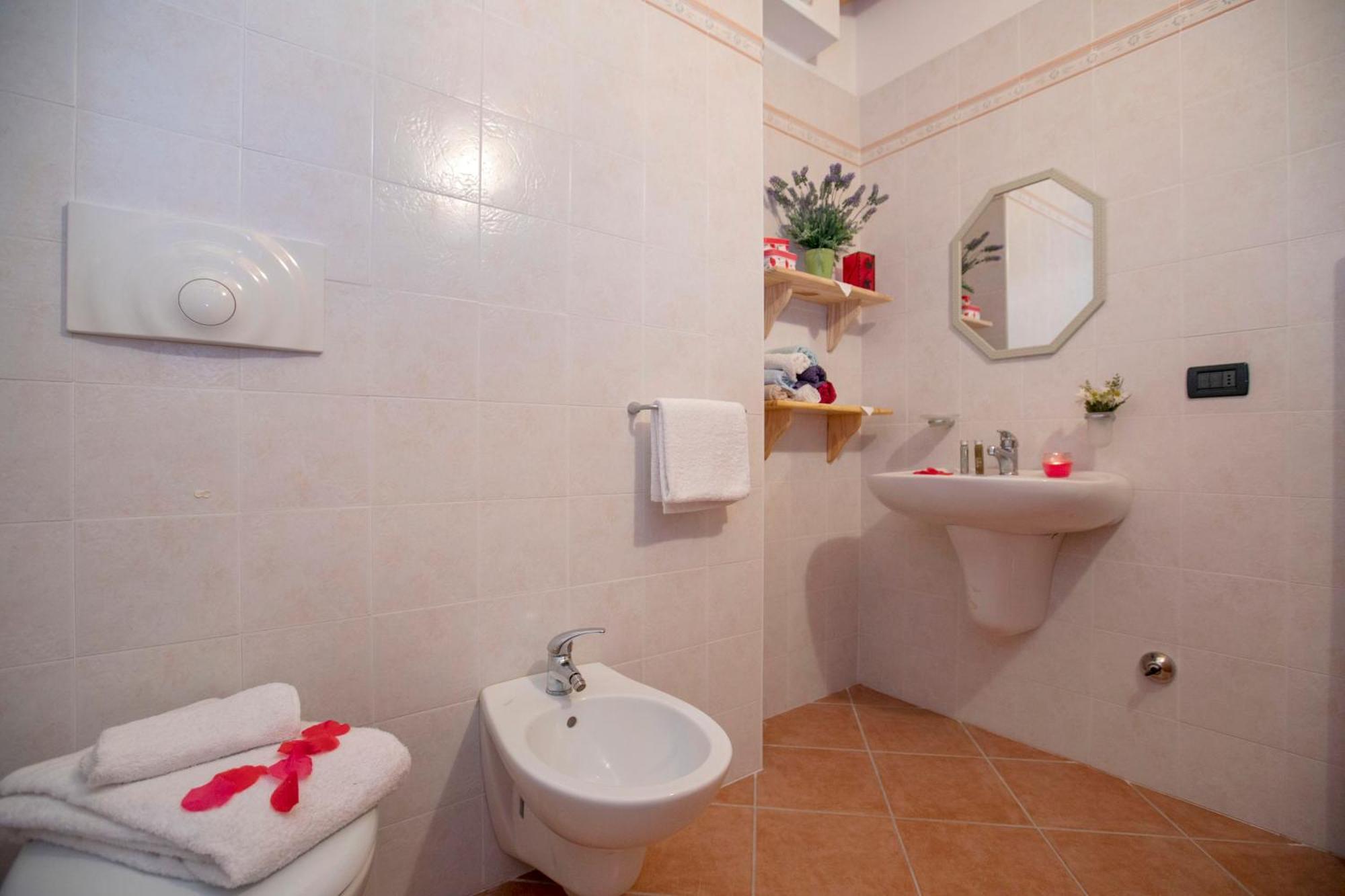 Appartamento Centro Storico Riva - Happy Rentals Extérieur photo